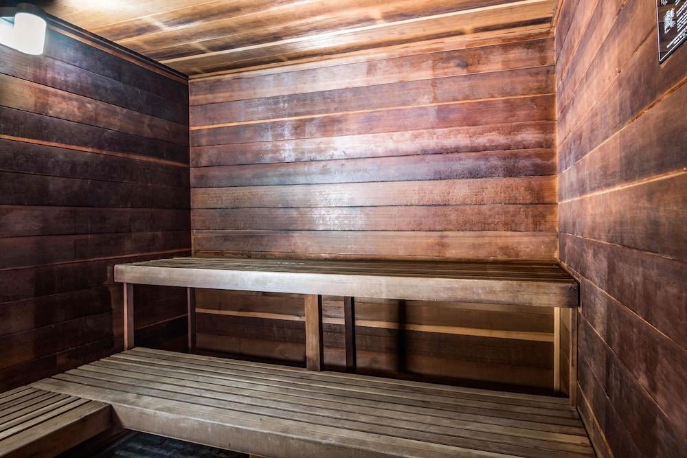 Econo Lodge Portland Airport Bagian luar foto