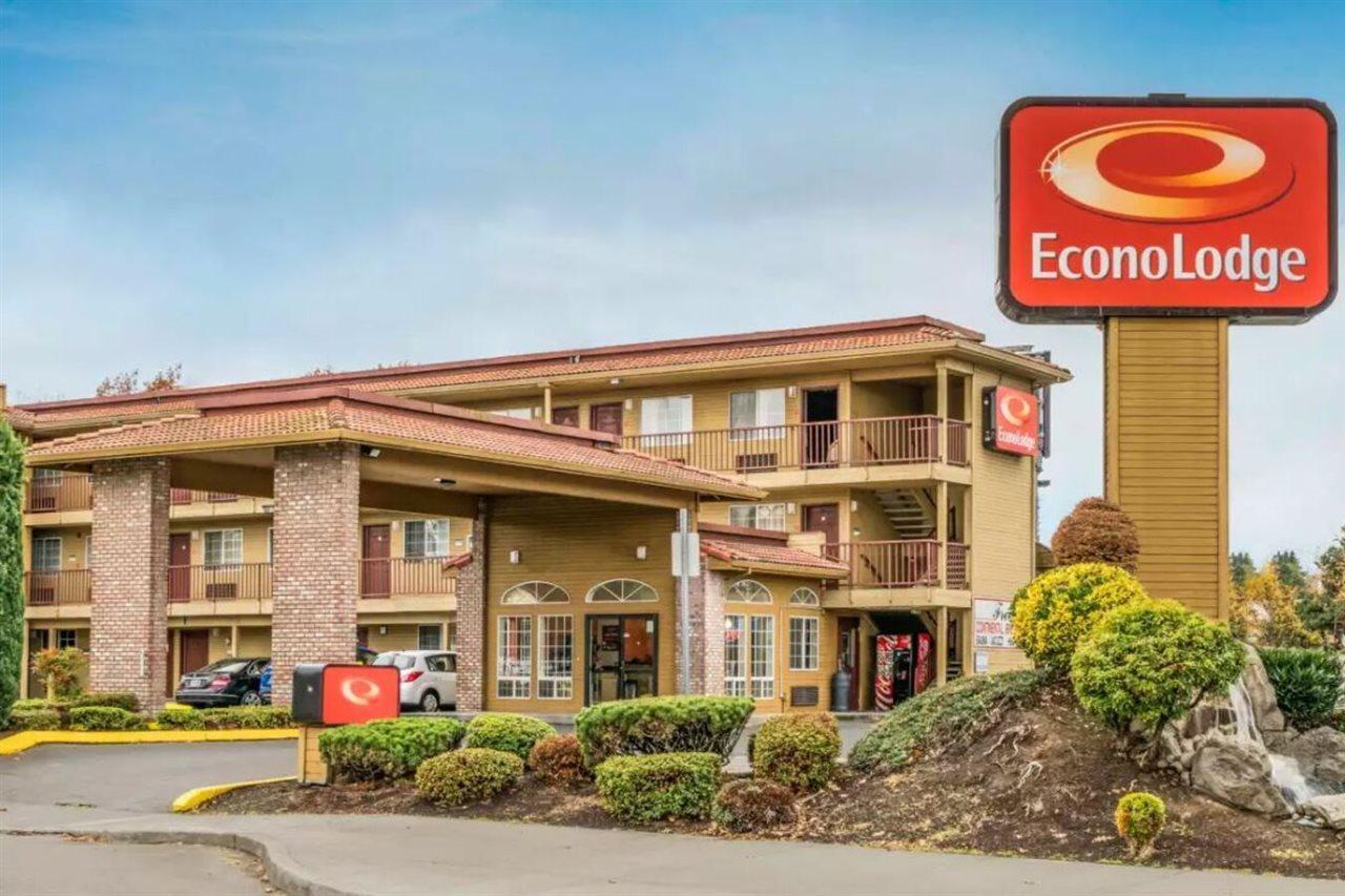 Econo Lodge Portland Airport Bagian luar foto