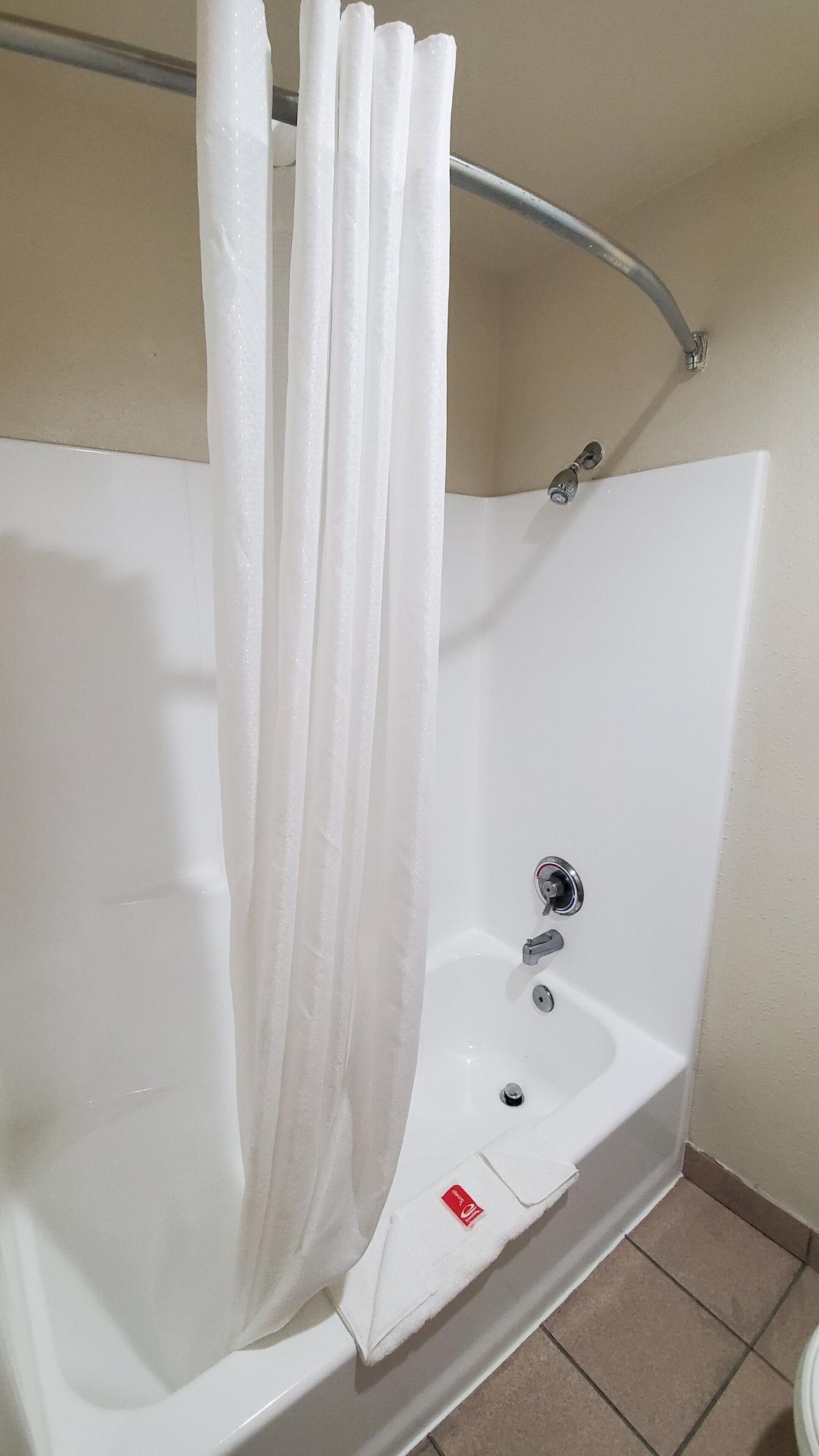 Econo Lodge Portland Airport Bagian luar foto